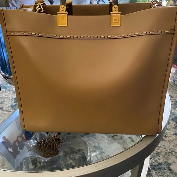 Fendi Sunshine Medium Tote - Picture 12 of 12